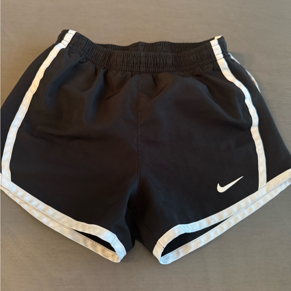 Girls Nike Shorts - 6X